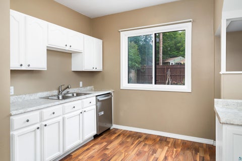 Tiny photo for 309 Maryland St, Duluth, MN 55803 (MLS # 6127888)