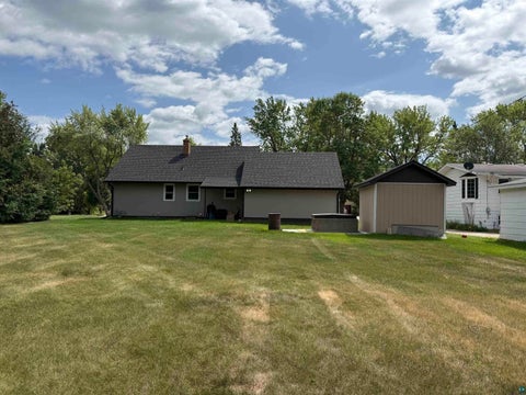 Tiny photo for 8 13th St NW St, Chisholm, MN 55719 (MLS # 6126907)