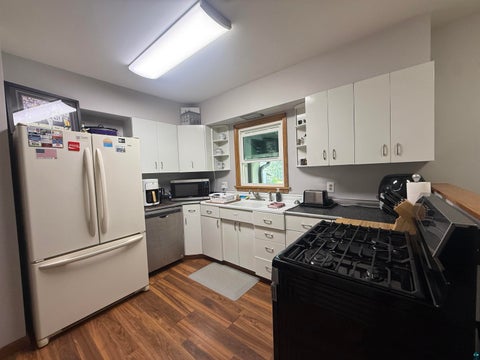 Tiny photo for 8 13th St NW St, Chisholm, MN 55719 (MLS # 6126907)