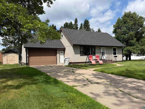 Tiny photo for 8 13th St NW St, Chisholm, MN 55719 (MLS # 6126907)