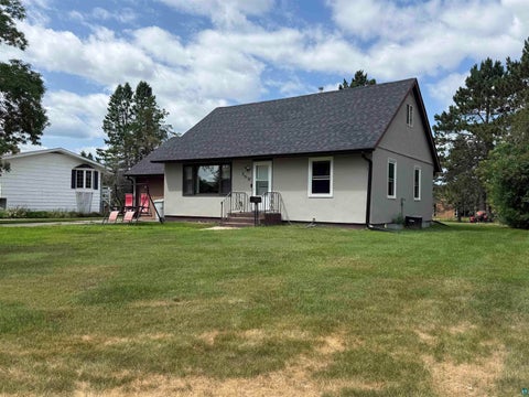Tiny photo for 8 13th St NW St, Chisholm, MN 55719 (MLS # 6126907)