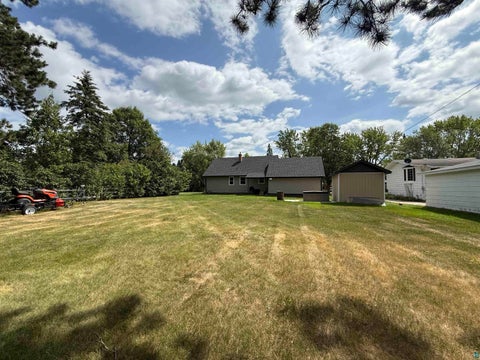 Tiny photo for 8 13th St NW St, Chisholm, MN 55719 (MLS # 6126907)