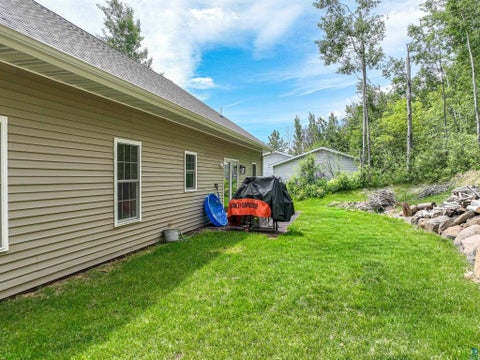 Tiny photo for 915 N Basswood Ave, Duluth, MN 55811 (MLS # 6126363)