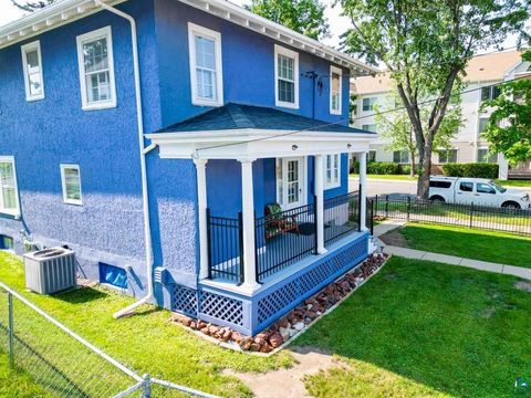 Tiny photo for 306 E 21st St, Hibbing, MN 55746 (MLS # 6126420)