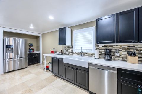 Tiny photo for 306 E 21st St, Hibbing, MN 55746 (MLS # 6126420)