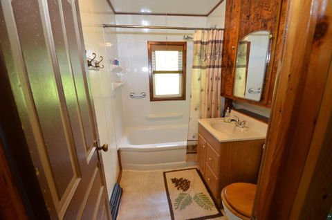 Tiny photo for 4011 W 9th St, Duluth, MN 55807 (MLS # 6126077)