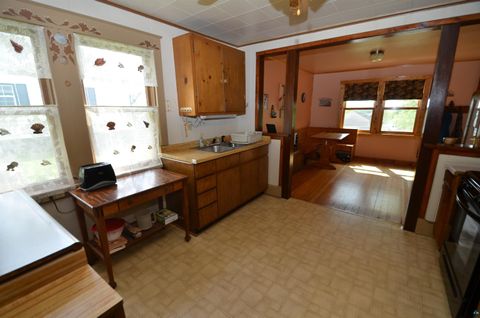 Tiny photo for 4011 W 9th St, Duluth, MN 55807 (MLS # 6126077)