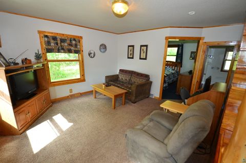 Tiny photo for 4011 W 9th St, Duluth, MN 55807 (MLS # 6126077)