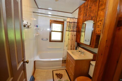 Tiny photo for 4011 W 9th St, Duluth, MN 55807 (MLS # 6126077)
