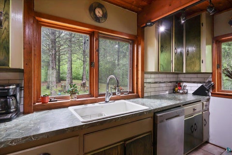 Tiny photo for 5038 Morris Thomas Rd, Hermantown, MN 55811 (MLS # 6126482)