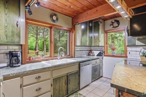 Tiny photo for 5038 Morris Thomas Rd, Hermantown, MN 55811 (MLS # 6126482)