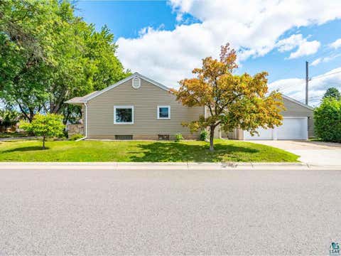 Tiny photo for 716 5th St S ST, Virginia, MN 55792 (MLS # 6127563)