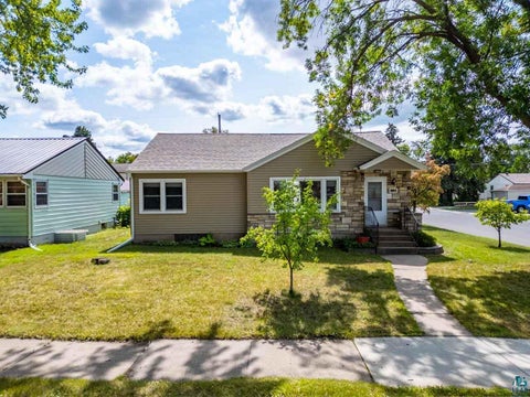 Tiny photo for 716 5th St S ST, Virginia, MN 55792 (MLS # 6127563)