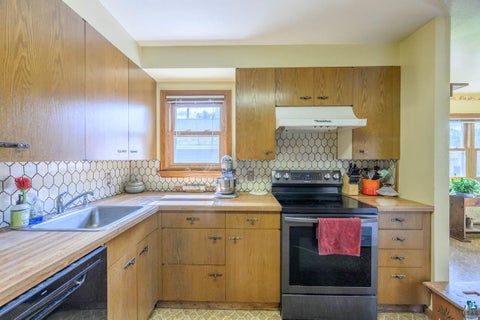 Tiny photo for 716 5th St S ST, Virginia, MN 55792 (MLS # 6127563)