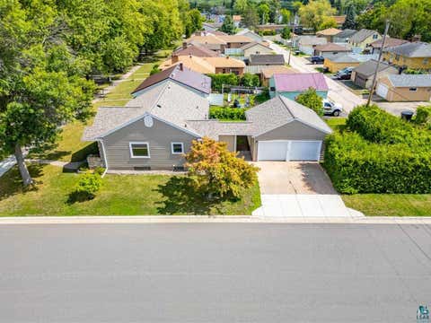 Tiny photo for 716 5th St S ST, Virginia, MN 55792 (MLS # 6127563)