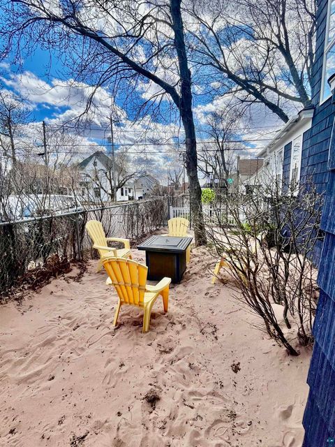 Tiny photo for 840 Lake Ave S AVE, Duluth, MN 55802 (MLS # 6125143)