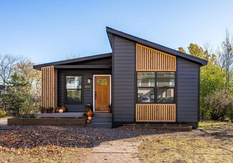 Photo of 1914 E 1st St, Duluth, MN 55812 (MLS # 6122804)