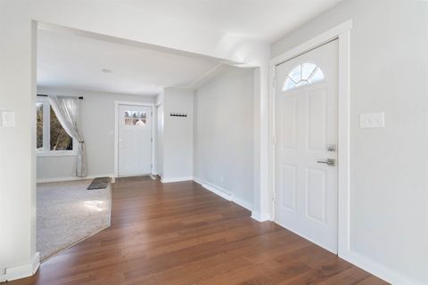 Tiny photo for 2233 Woodland Ave, Duluth, MN 55803 (MLS # 6123704)