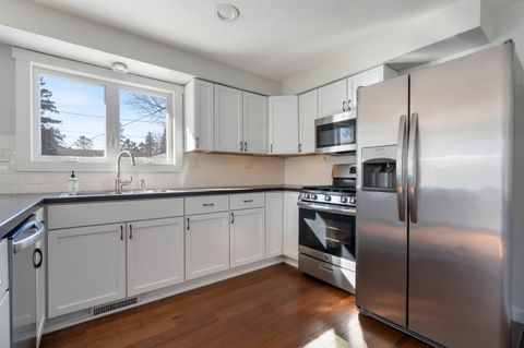 Tiny photo for 2233 Woodland Ave, Duluth, MN 55803 (MLS # 6123704)