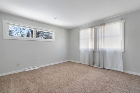 Tiny photo for 2233 Woodland Ave, Duluth, MN 55803 (MLS # 6123704)