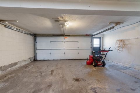 Tiny photo for 2233 Woodland Ave, Duluth, MN 55803 (MLS # 6123704)