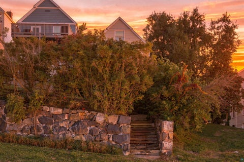 Tiny photo for 725 W 2nd St, Duluth, MN 55806 (MLS # 6128160)