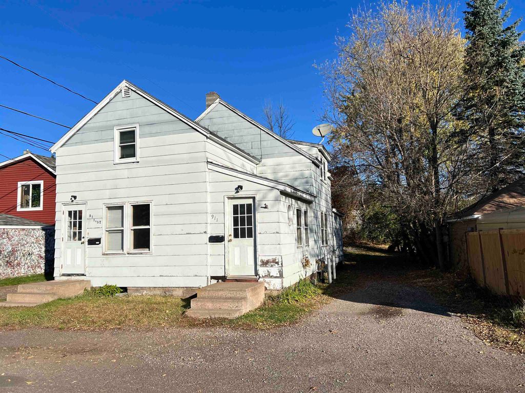 Photo for 911 Prospect Ave, Cloquet, MN 55720 (MLS # 6122671)