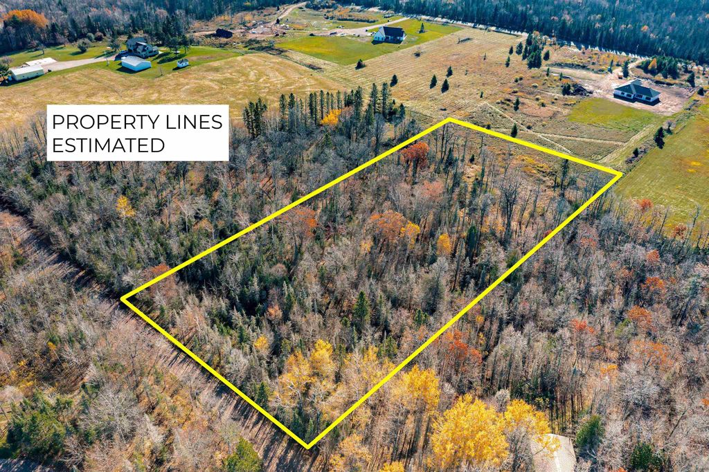 Photo for 27 Lauren Rd, Duluth, MN 55804 (MLS # 6122677)