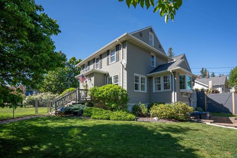 Tiny photo for 3 E College St, Duluth, MN 55812 (MLS # 6126273)
