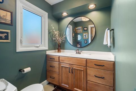 Tiny photo for 3 E College St, Duluth, MN 55812 (MLS # 6126273)