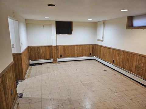 Tiny photo for 1403 E 8th St, Duluth, MN 55805 (MLS # 6122896)