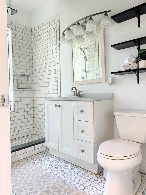 Tiny photo for 5611 London Rd, Duluth, MN 55804 (MLS # 6125606)