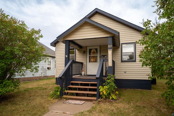 709 3RD AVE E, ASHLAND, WI 54806 - Image 5256d2c66490b432bb465af35a5a00a1/1785645751