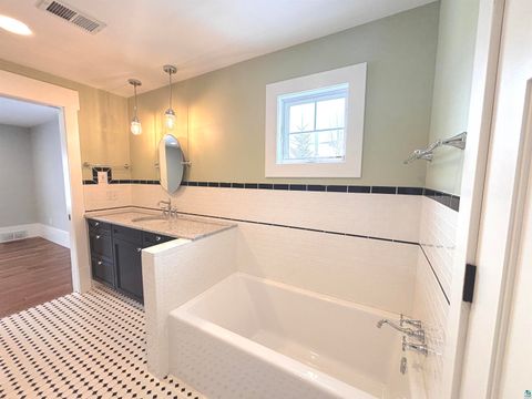 Tiny photo for 2718 Northridge Dr, Duluth, MN 55811 (MLS # 6124054)