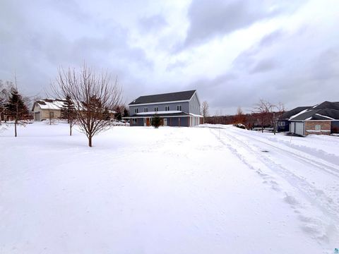 Tiny photo for 2718 Northridge Dr, Duluth, MN 55811 (MLS # 6124054)