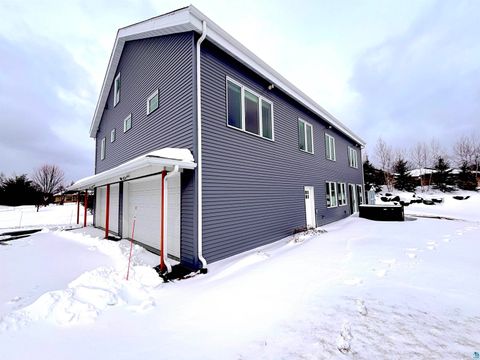 Tiny photo for 2718 Northridge Dr, Duluth, MN 55811 (MLS # 6124054)