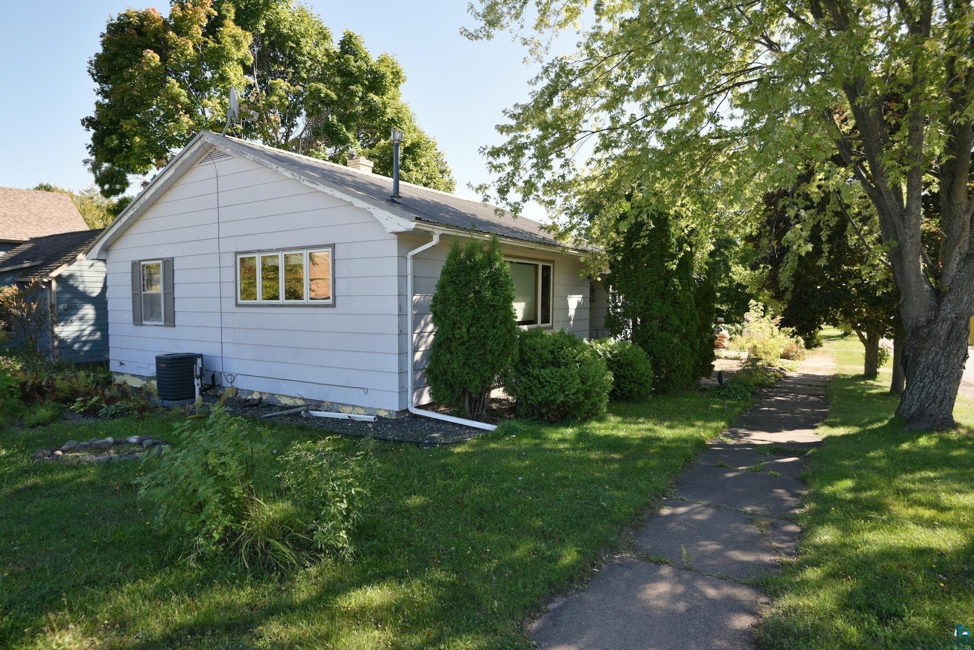 320 N 4th Ave W