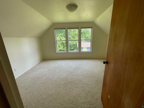 Tiny photo for 35 Arthur Cr Cir, Silver Bay, MN 55615 (MLS # 6123815)