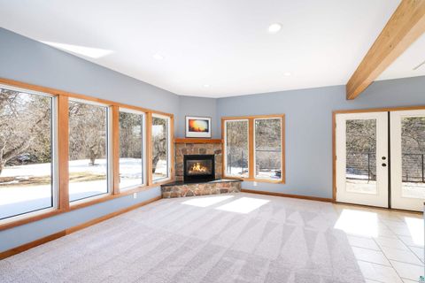 Tiny photo for 214 S 32nd Ave E AVE, Duluth, MN 55812 (MLS # 6125034)