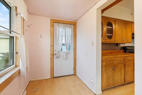 Tiny photo for 316 W 3rd Ave, Aurora, MN 55705 (MLS # 6122509)