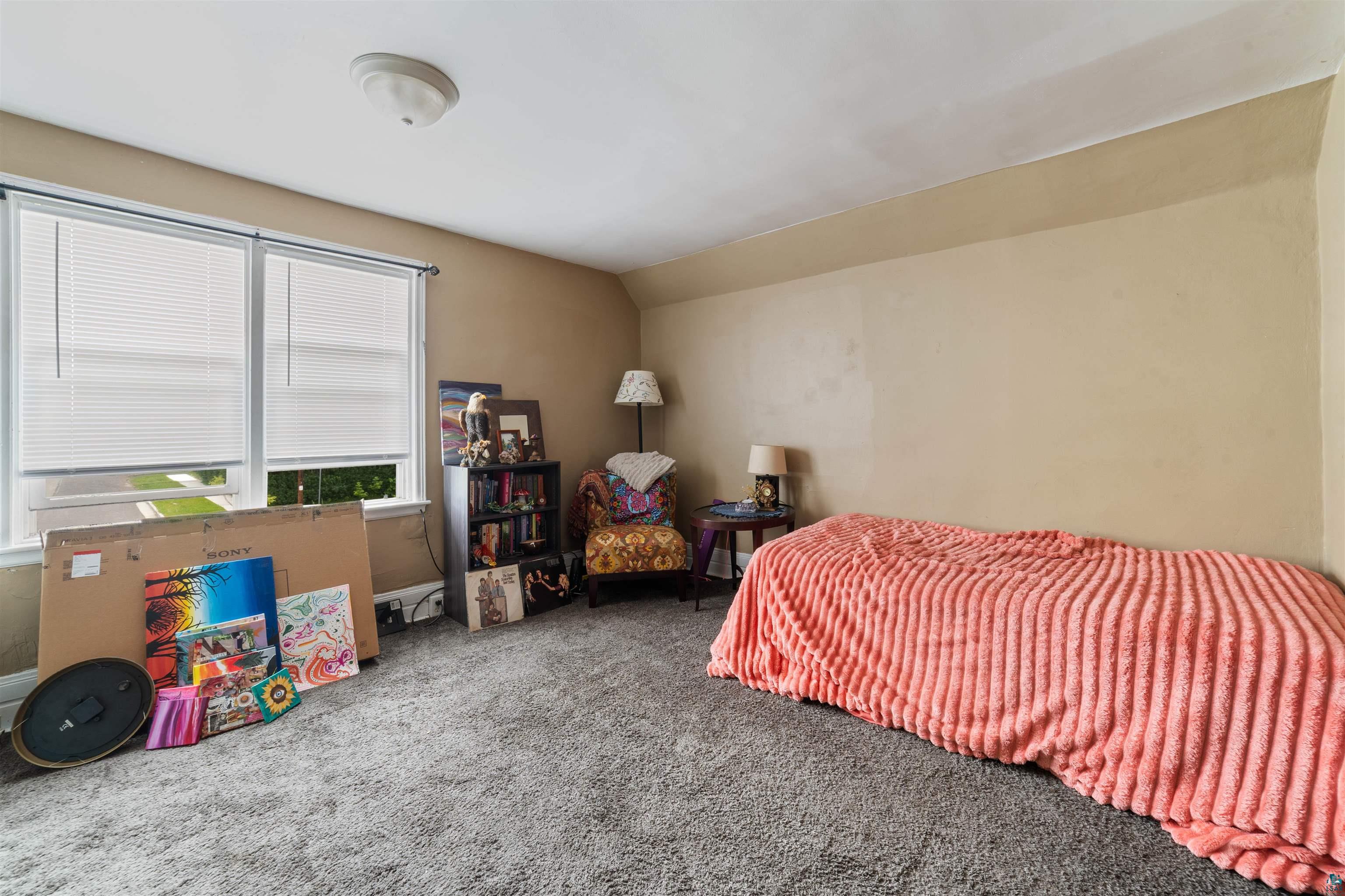 1705 Hammond Ave