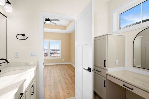 Tiny photo for 8602 Maynard Pl, Duluth, MN 55807 (MLS # 6122854)