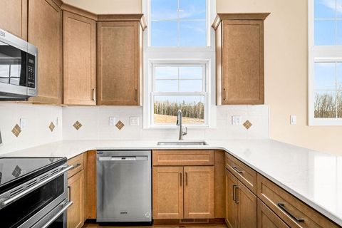 Tiny photo for 8602 Maynard Pl, Duluth, MN 55807 (MLS # 6122854)