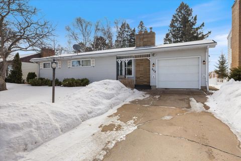 Tiny photo for 502 Inner Dr, Hibbing, MN 55792 (MLS # 6123673)