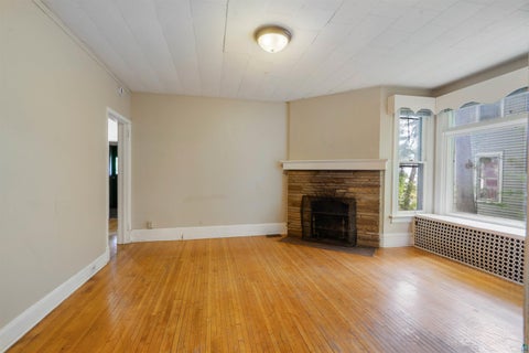 Tiny photo for 1511 E 4th St, Duluth, MN 55812 (MLS # 6125910)