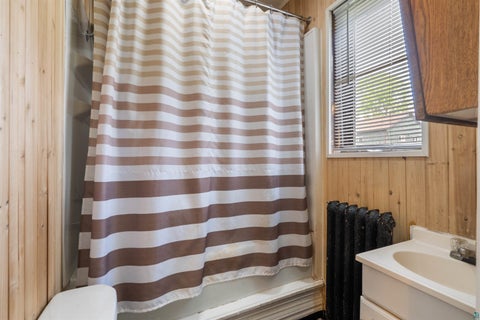 Tiny photo for 1511 E 4th St, Duluth, MN 55812 (MLS # 6125910)