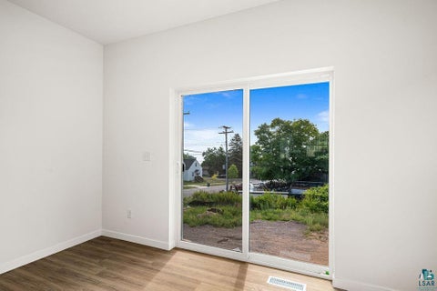 Tiny photo for 12 W 11th St, Duluth, MN 55806 (MLS # 6128031)