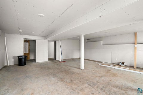 Tiny photo for 12 W 11th St, Duluth, MN 55806 (MLS # 6128031)