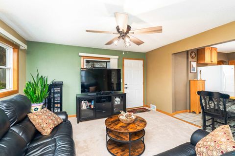 Tiny photo for 1815 Piedmont Ave, Duluth, MN 55811 (MLS # 6125598)