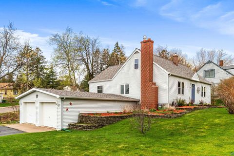 Tiny photo for 1815 Piedmont Ave, Duluth, MN 55811 (MLS # 6125598)